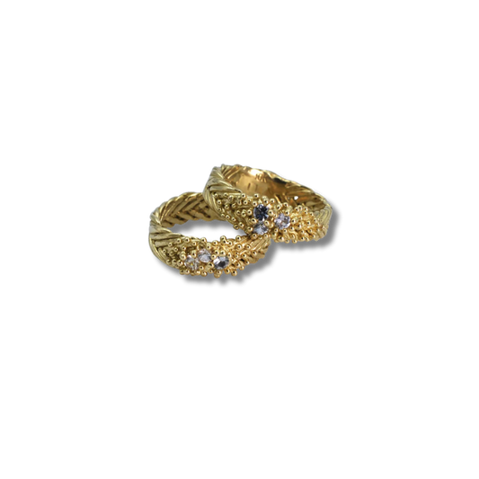 LINDSEY ALLEN Herringbone Cluster Sapphire Band