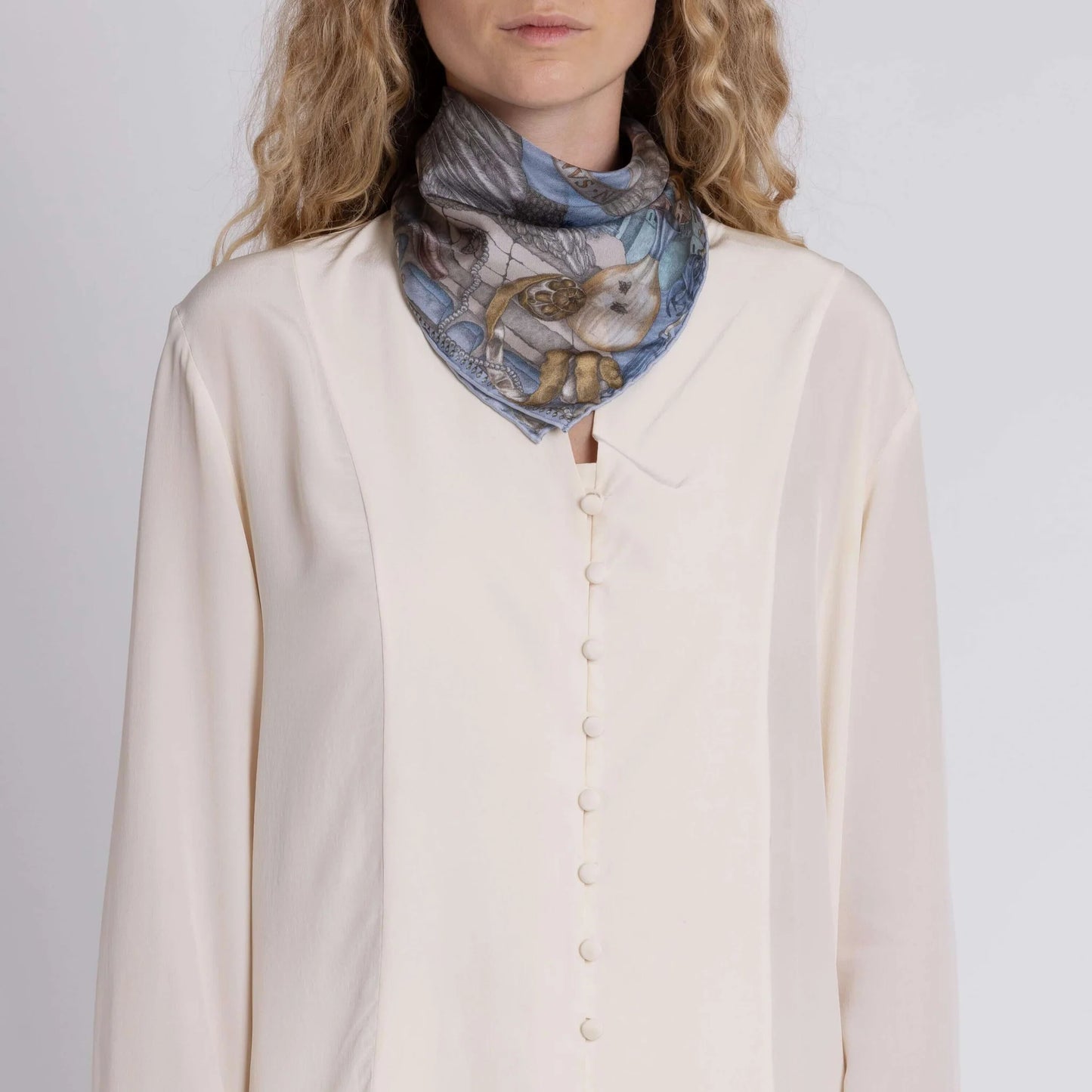 SABINA SAVAGE The Glass Swan Silk Scarf